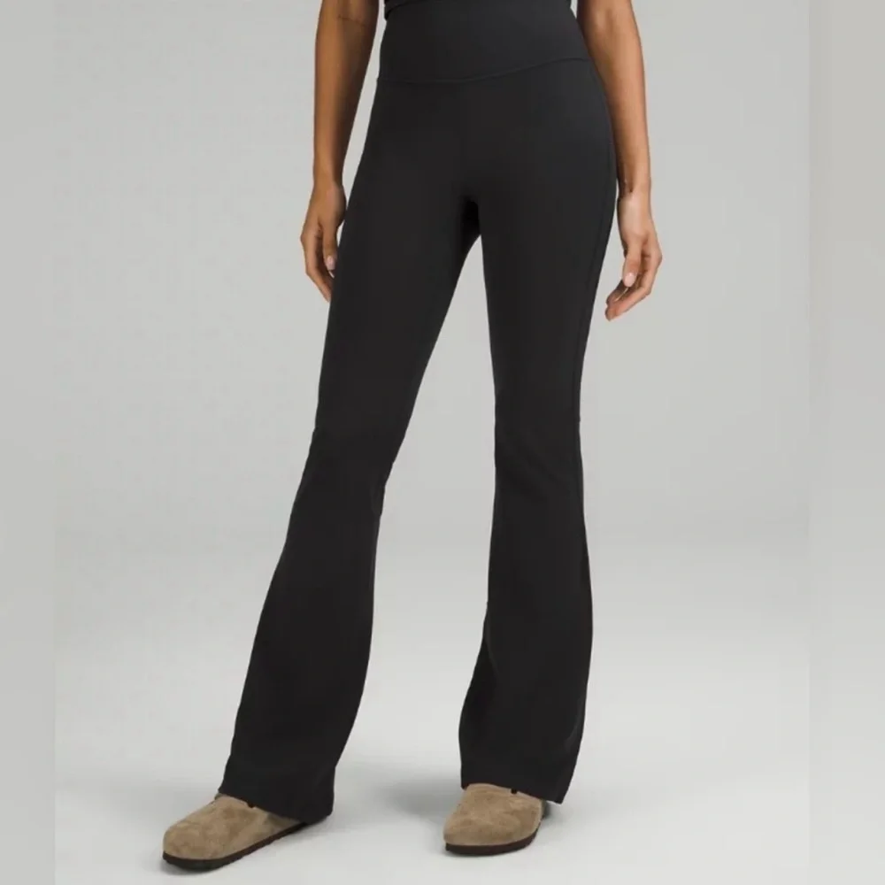 Lululemon Groove Pant - Picture 1 of 4